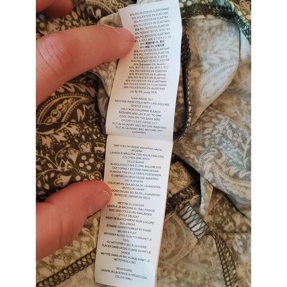 Michael Kors Women's Green Paisley Off the Shoulder Back Zip Top Blouse Size XS - Picture 10 of 11